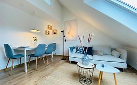 Beech Apartment: Maisonette + Free Parking + Netflix